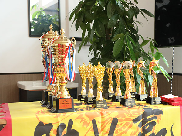 公司6月銷售拓疆大戰(zhàn)復(fù)盤會